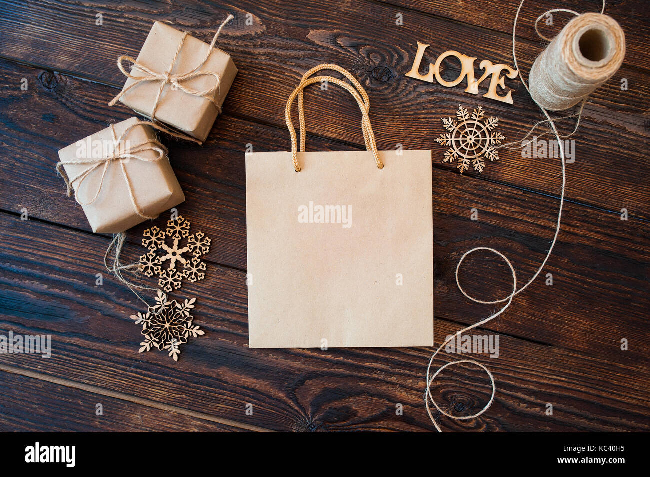 Download Mockup Paper bag from kraft paper and Christmas gift boxes ...