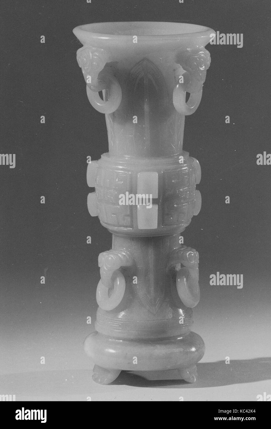 Vase, 19th century, China, Jade, H. 5 3/4 in. (14.6 cm); Diam. 2 1/4 in. (5.7 cm), Jade Stock Photo