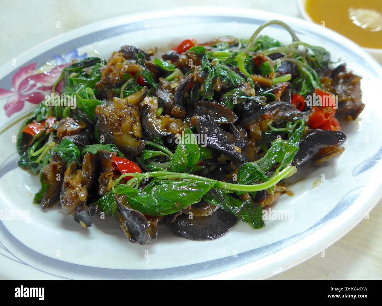 Fried Snail Hi Res Stock Photography And Images Alamy
