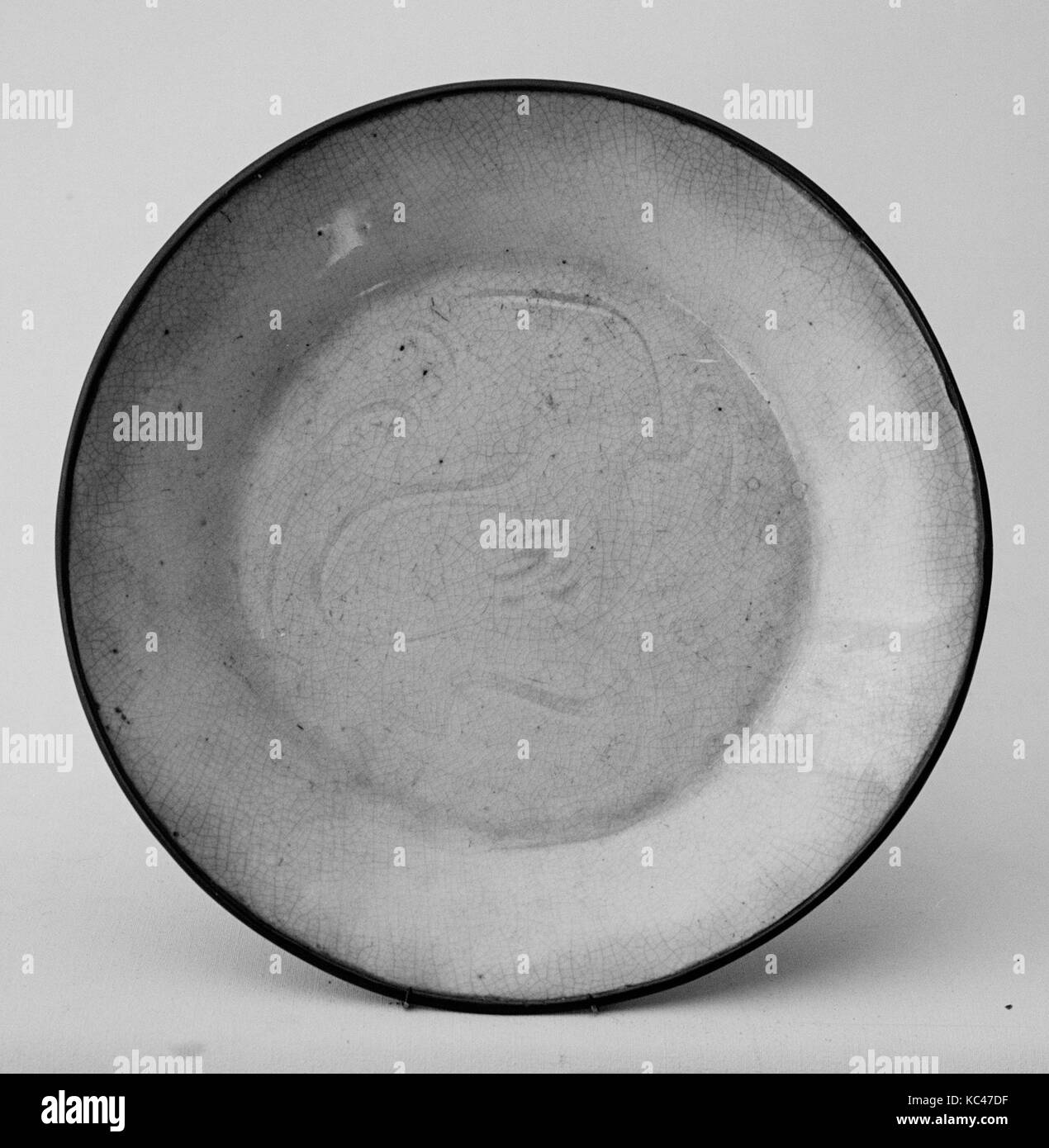 Yuan porcelain Black and White Stock Photos & Images Alamy