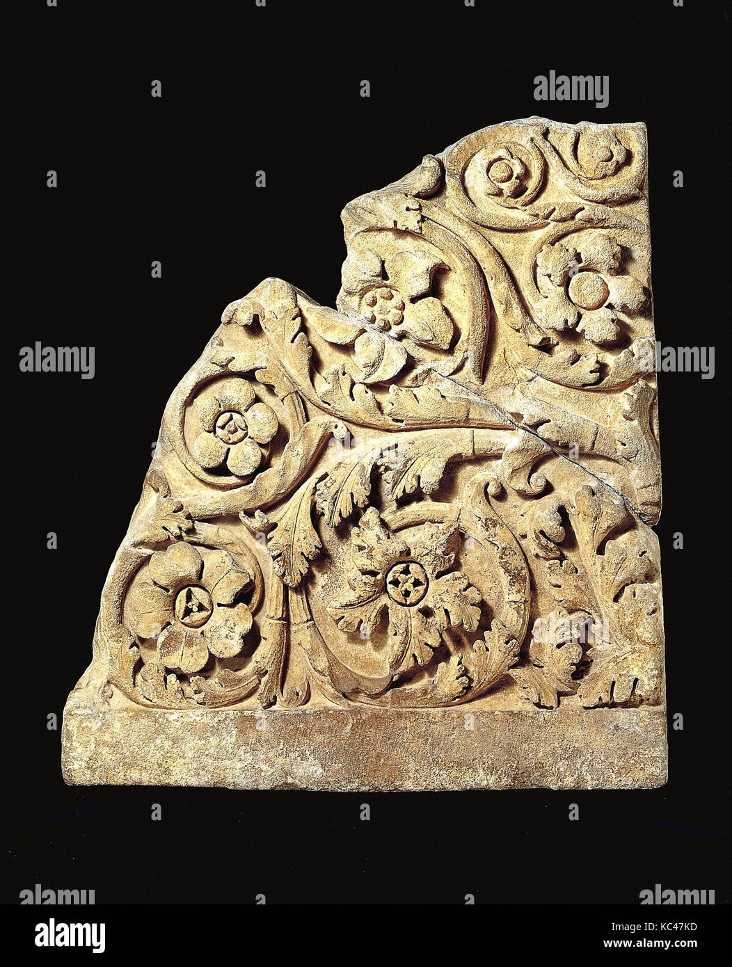 Marble acroterion with acanthus scrolls, 1st half of 1st century A.D Stock Photo