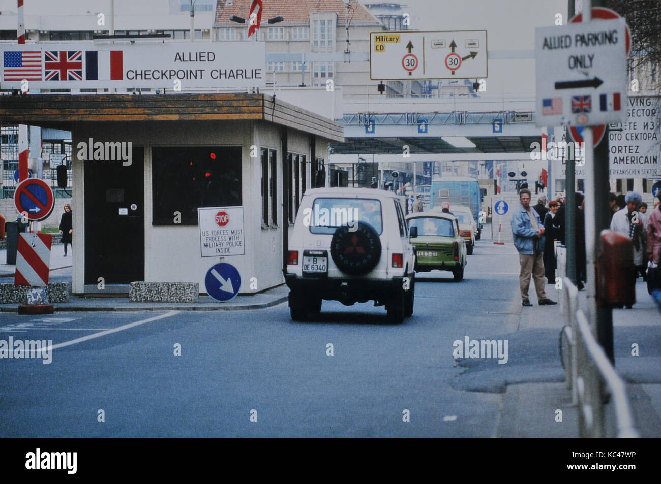 The wall in Berlin 1990 Stock Photo Alamy