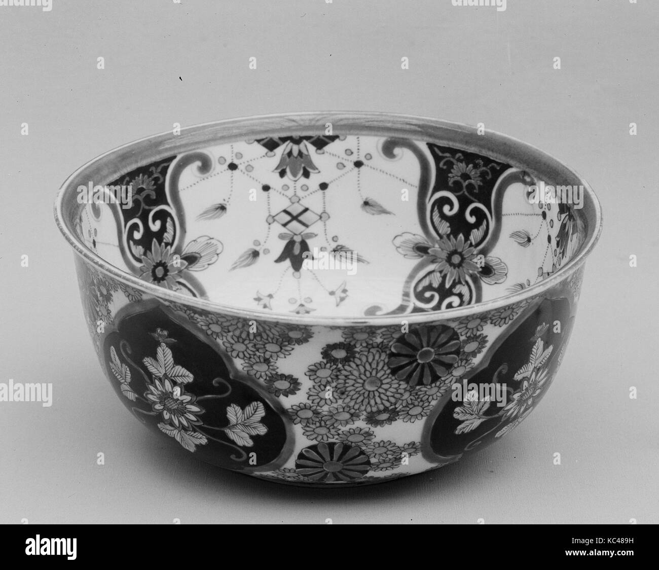 Deep Bowl, Edo period (1615–1868), 1750, Japan, White porcelain decorated with blue under the glaze, polychrome enamels (Arita Stock Photo