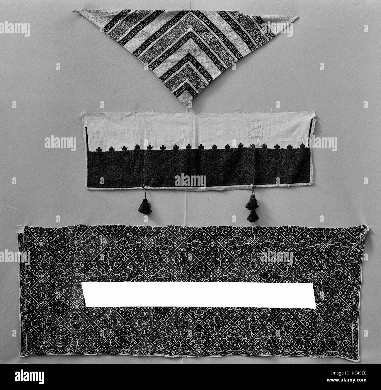 Scarf End, late 18th century, Attributed to Morocco, Sale, Wool, H. 9 1