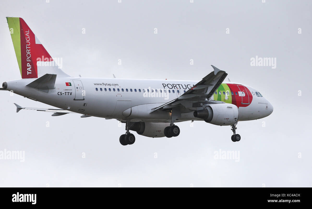 TAP Portugal Airbus A319112 CS TTV landing at Gatwick Airport Stock