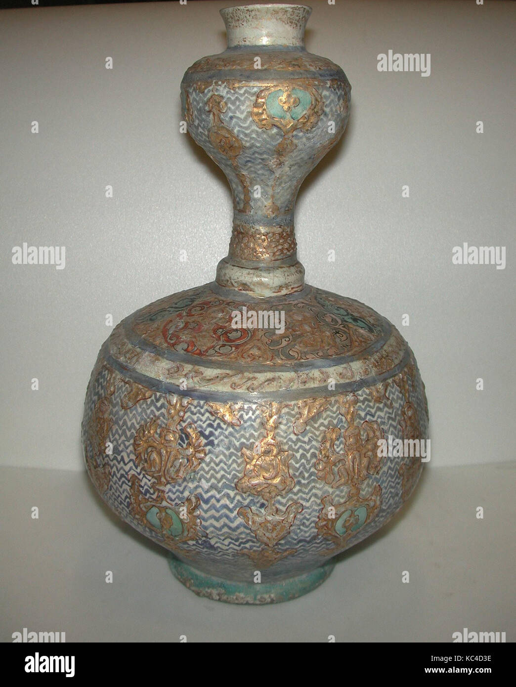 Gilded Mina'i Ceramic, late 12th–early 13th century Stock Photo