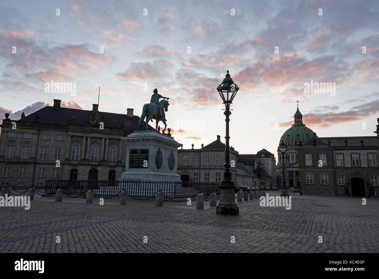 Amalienborg in Copenhagen, Denmark, is the residence of the Danish Royal family with four identical palaces surrounding a large octagonal square. In i Stock Photo