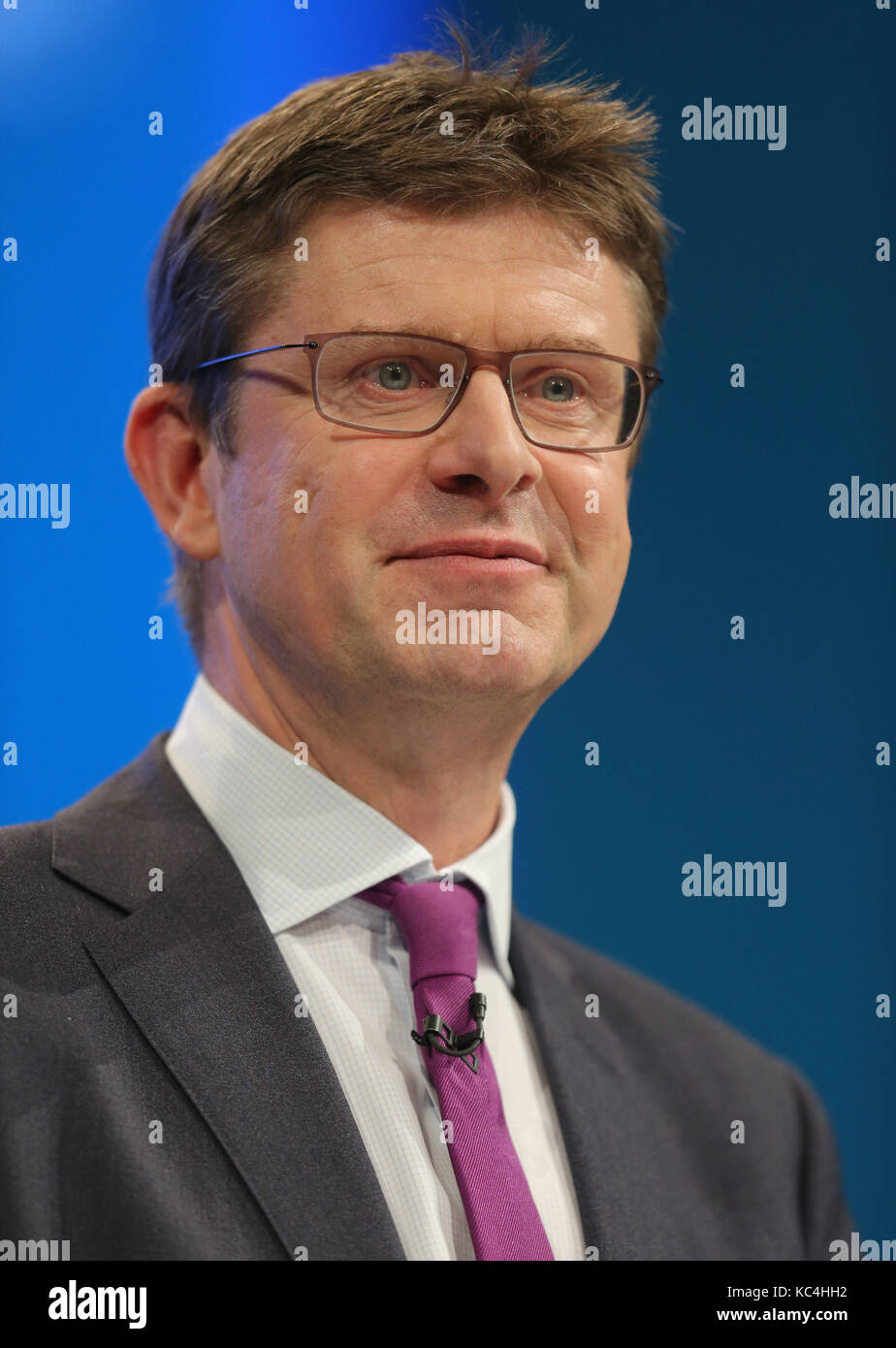 Greg Clark Mp Secretary Of State For Business, Energy And Industrial Strategy Conservative Party Conference 2017 Manchester Central, Manchester, England 02 October 2017 Addresses The Conservative Party Conference 2017 At Manchester Central, Manchester, England Credit: Allstar Picture Library/Alamy Live News Stock Photo