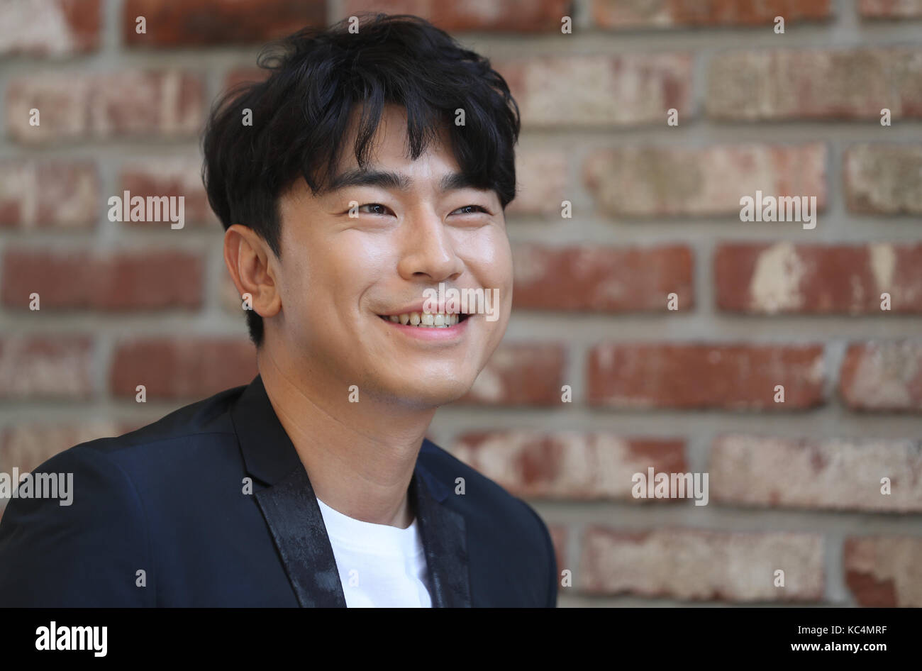 S. Korean actor Lee Si-un South Korean actor Lee Si-un, who starred in ...