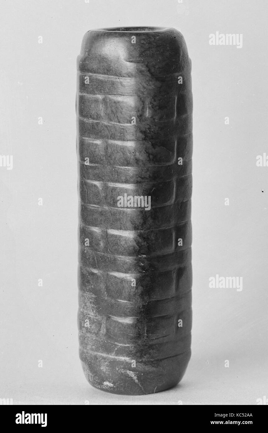 Tube: Emblem of Earth, Han dynasty (206 B.C.–A.D. 220), China, Jade, H ...
