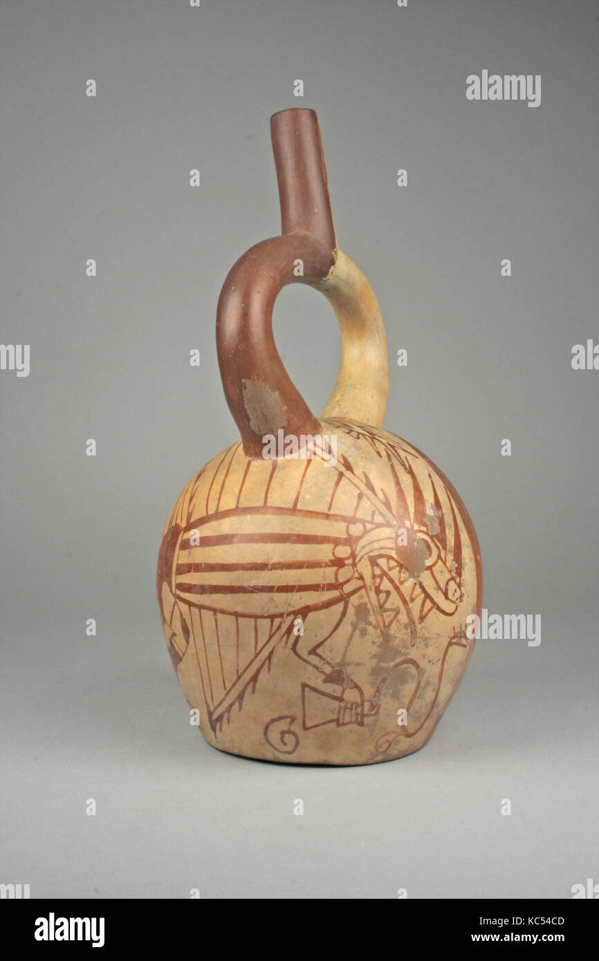 Stirrup spout bottle with fish demon and tumi, 5th–7th century Stock Photo