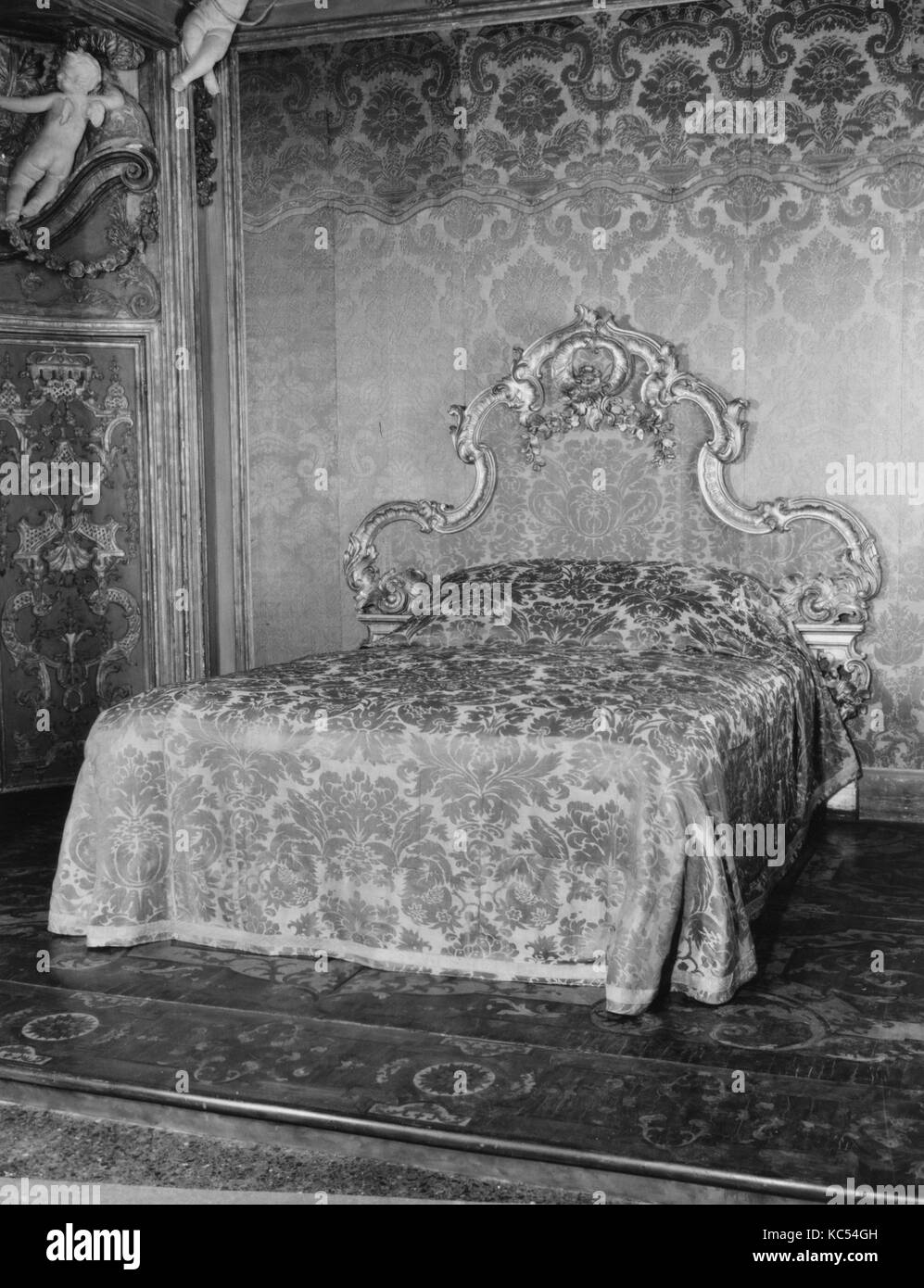 Bedstead from Sagredo Palace, ca. 172535, Italian, Venice, Limewood