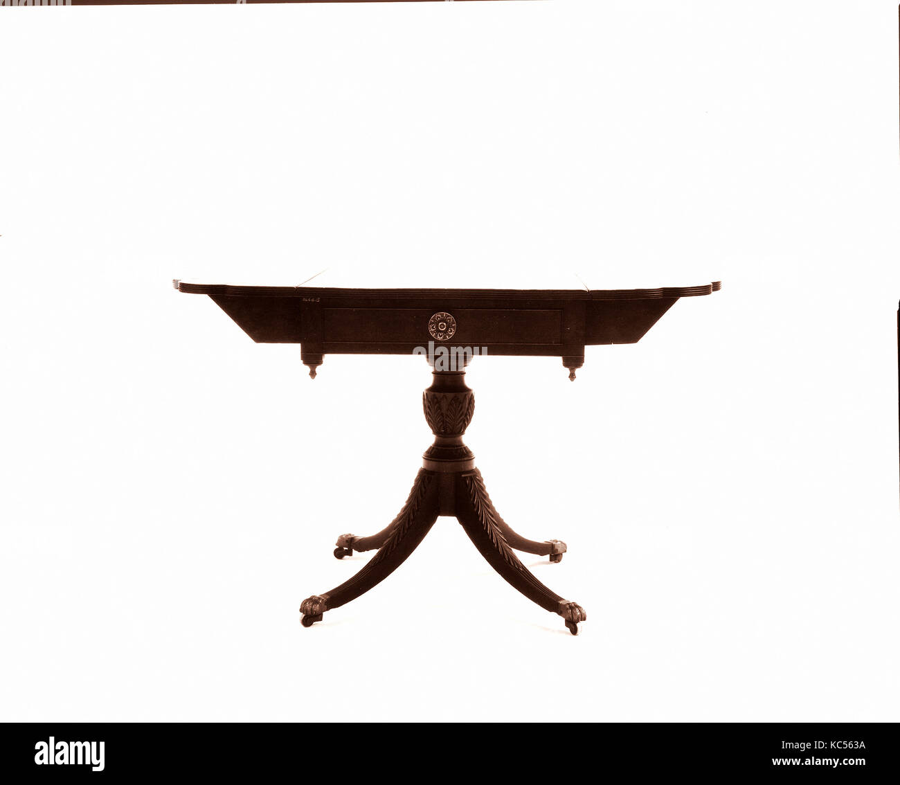 Pembroke Table, Attributed to the of Duncan Phyfe, 181020 Stock Photo Alamy