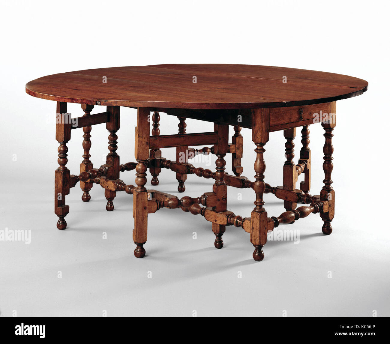 Oval table with falling leaves, 1690–1720, Made in Boston, Massachusetts, United States, American, Black walnut, white pine Stock Photo