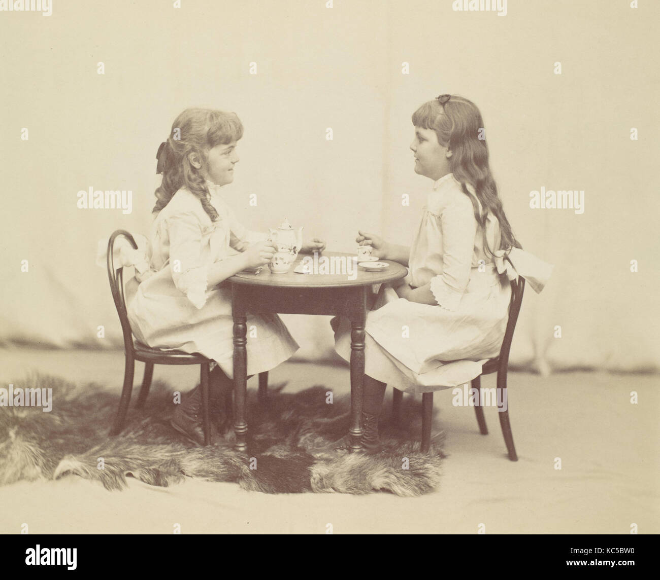 Catherine hicks hi-res stock photography and images - Page 2 - Alamy, image size:1300x1144