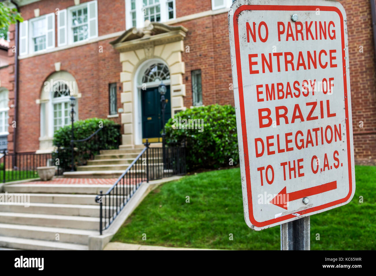 Washington DC,Kalorama Heights,Embassy Row,diplomatic building,restricted parking,sign,Embassy of Brazil delegation to OAS,DC170525054 Stock Photo