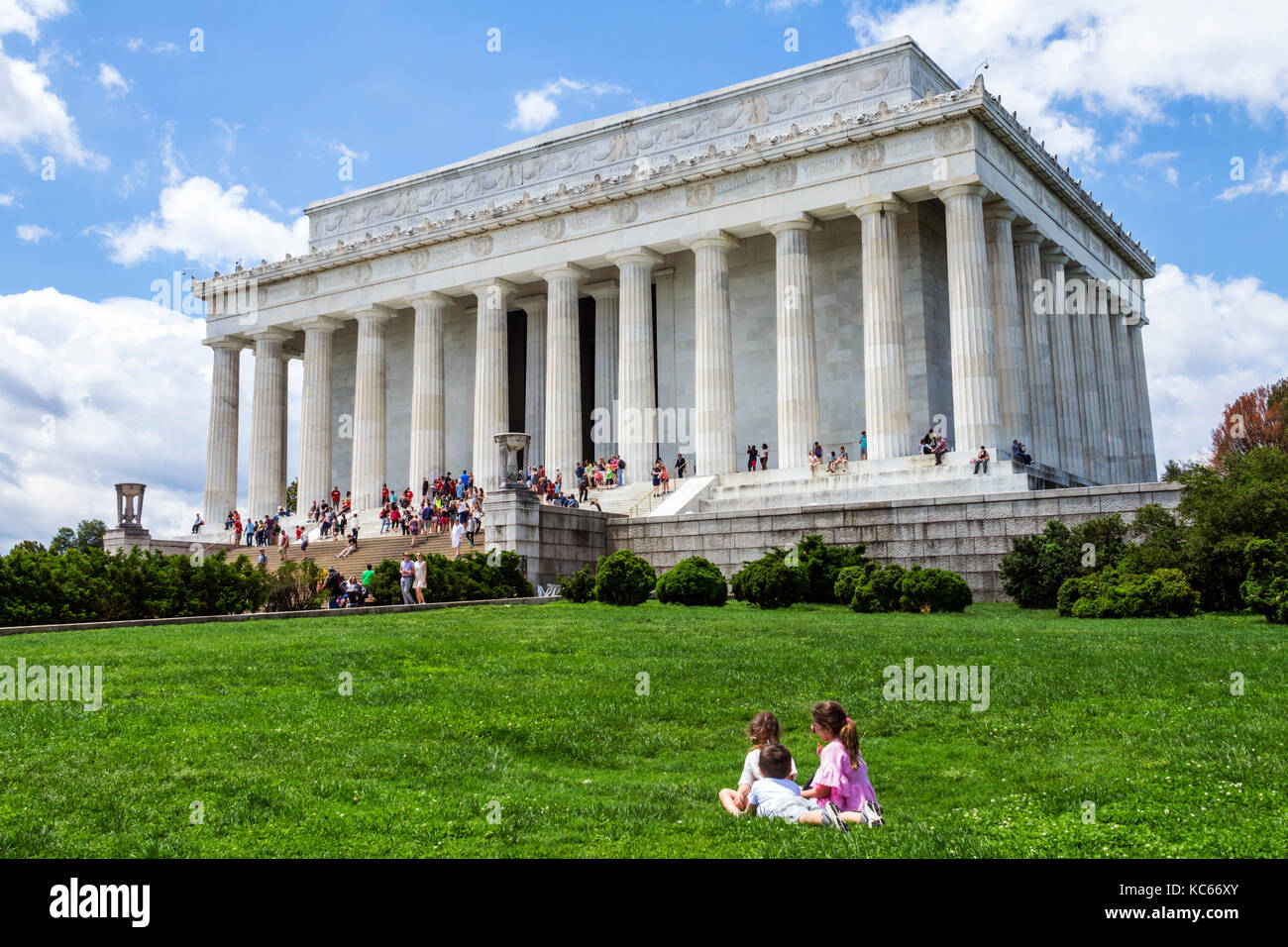Washington DC,National Mall,Lincoln Memorial,monument,lawn,children,kids,DC170527037 Stock Photo