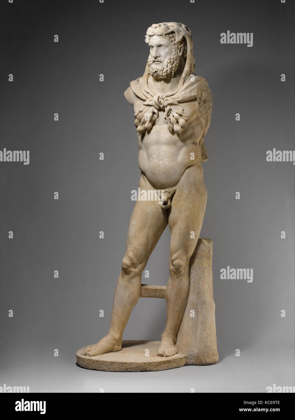 Hercules statue marble sculpture hi-res stock photography and images ...