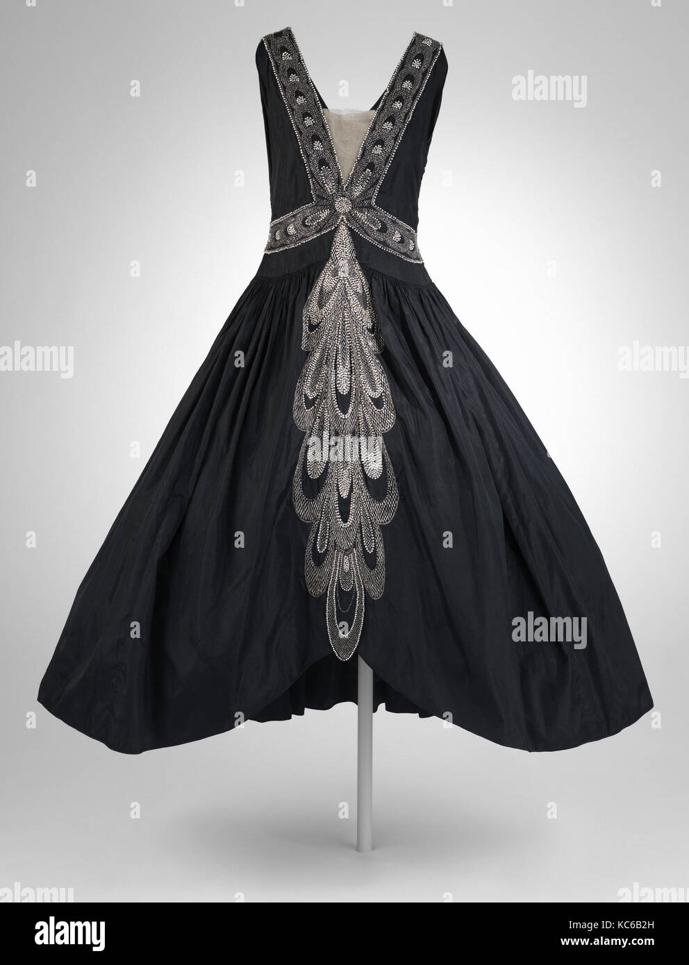 Robe de Style, fall/winter 192627, French, silk, plastic, glass Stock