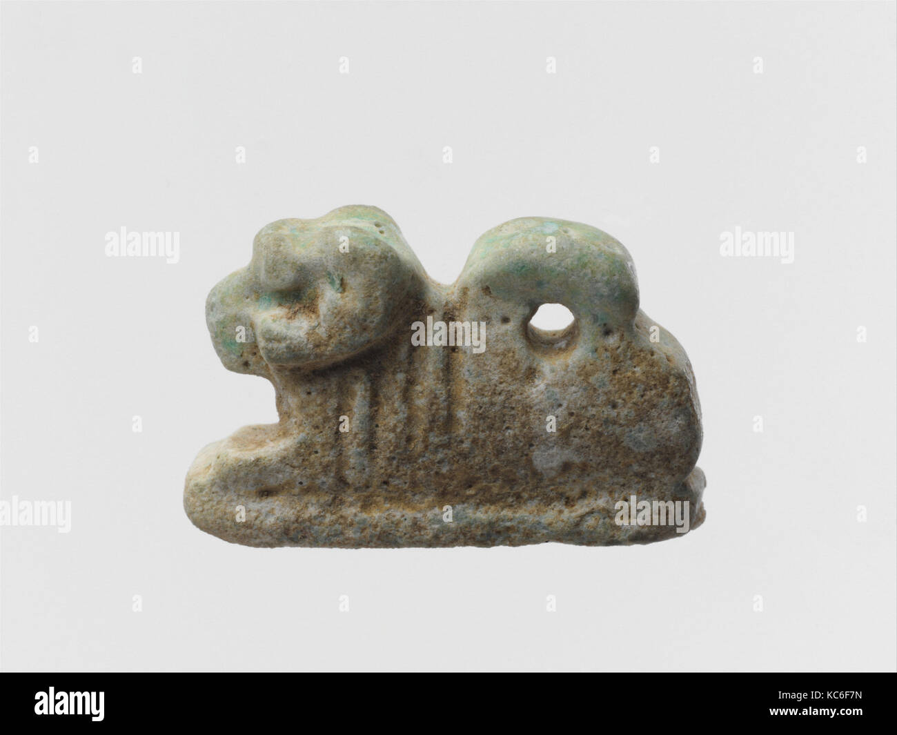Faience amulet in the form of a ram, Late Dynastic–Hellenistic, 664–30 B.C., Egyptian, Clay, glazed, H.: 11/16 in. (1.7 cm Stock Photo