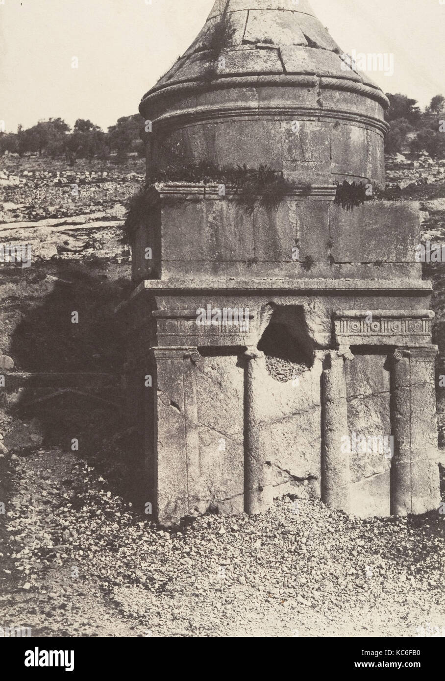 Jérusalem, Vallée de Josaphat, Détails du Tombeau d'Absalom, Auguste Salzmann, 1854 Stock Photo