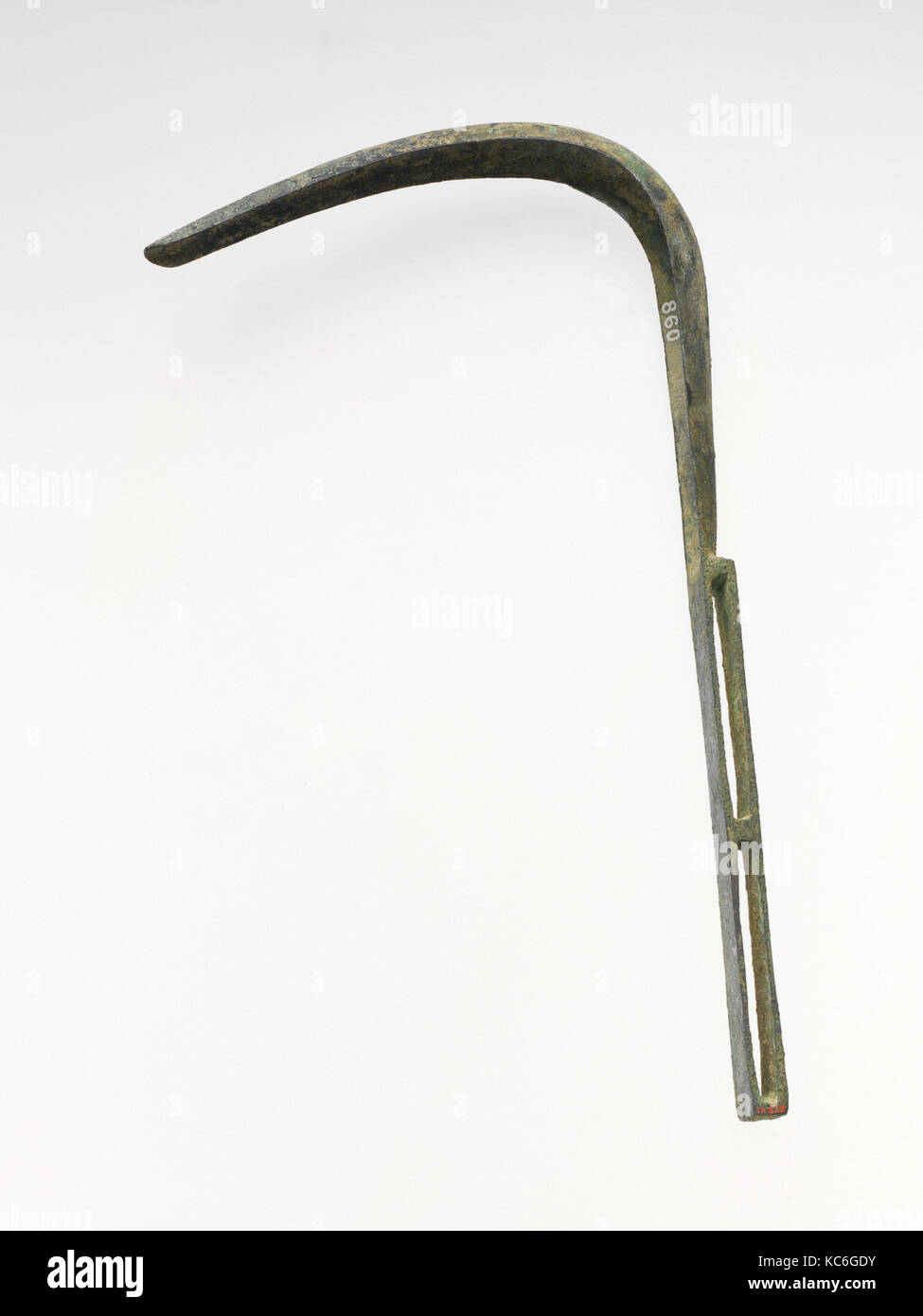 Bronze strigil, Imperial, 1st–2nd century A.D., Roman, Bronze, L. 9 in. (22.8 cm), Bronzes, The blade is bent to an acute angle Stock Photo