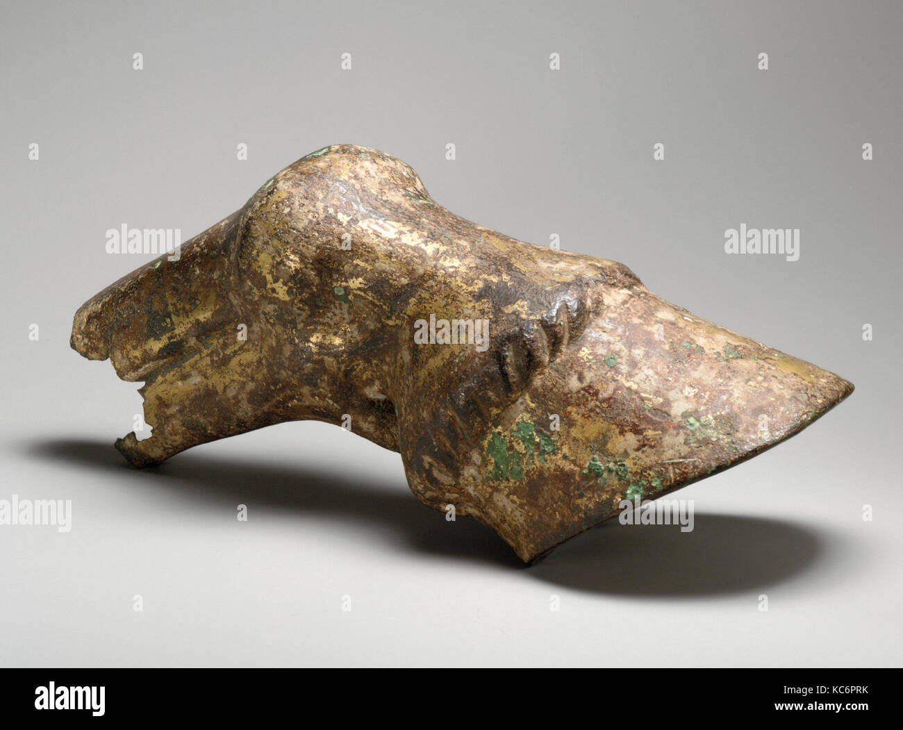 Gilt bronze horses hoof hires stock photography and images Alamy