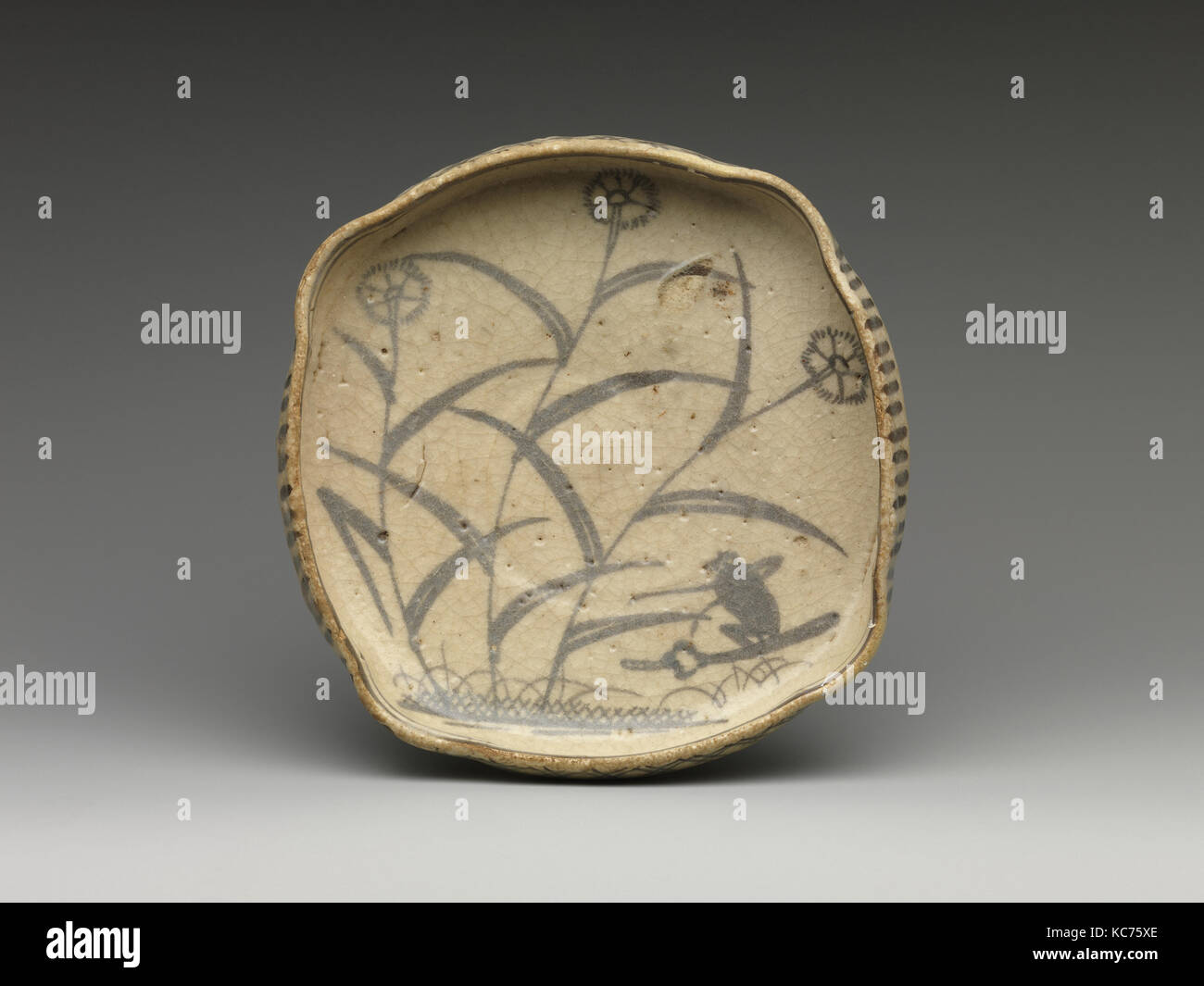 Dish with Bird-and-Flower Design, early 17th century Stock Photo