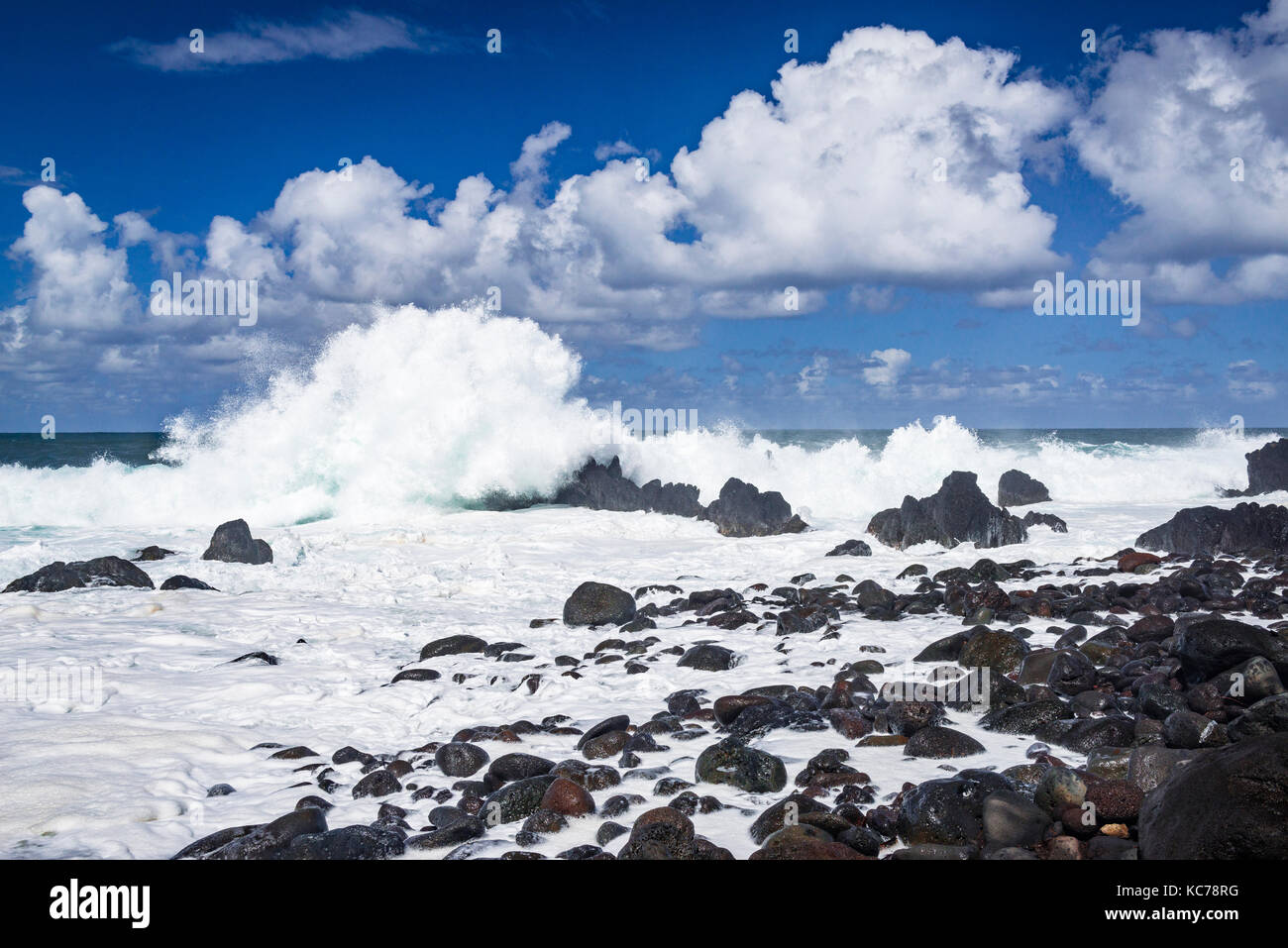 Rocky shoreline and powerful surf at Laupahoehoe Point Park, Laupahoehoe, The Big Island, Hawaii