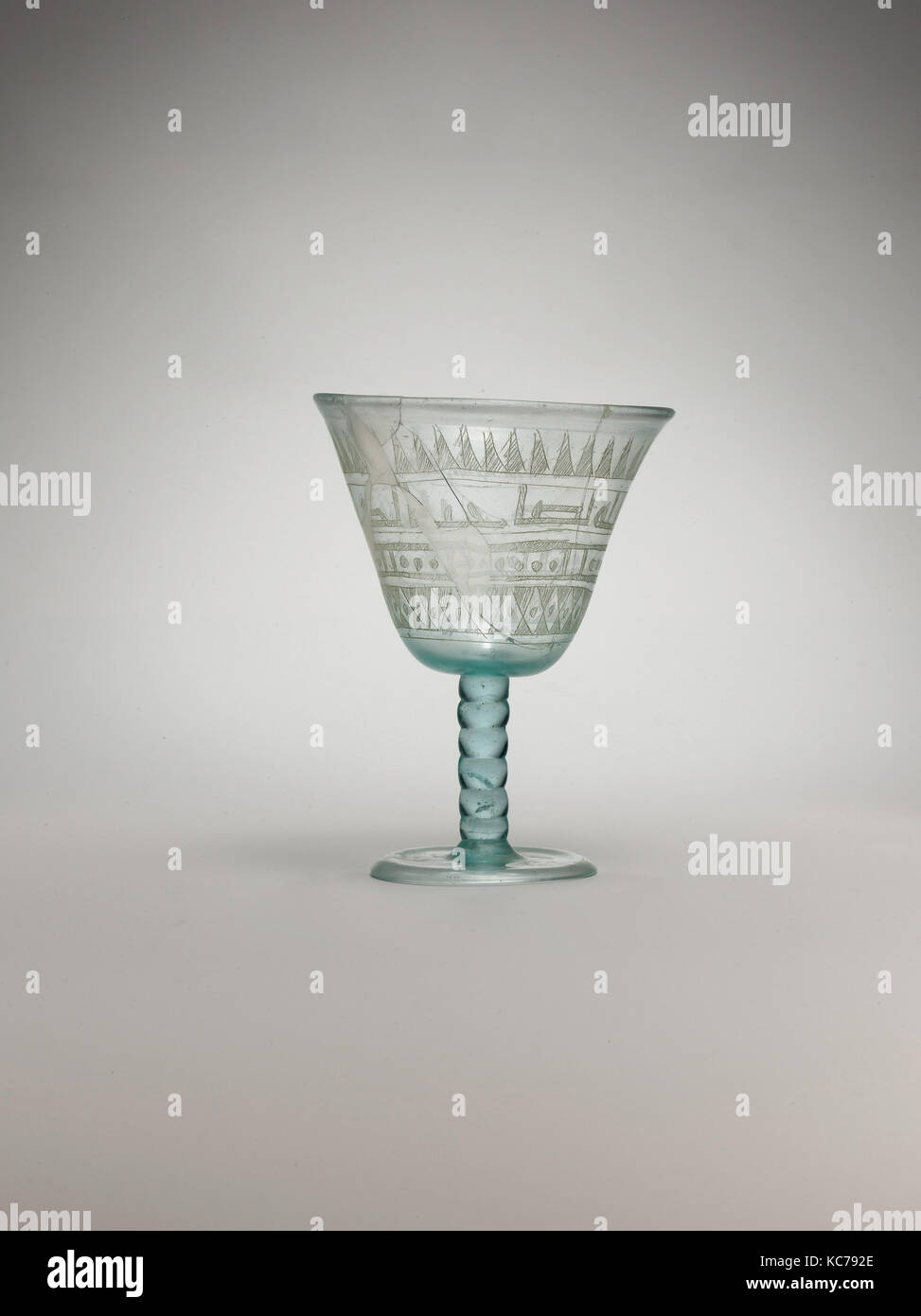 Cloud Cup Smooth Surface, Irregular Shaped Drinking Glass, Wavy