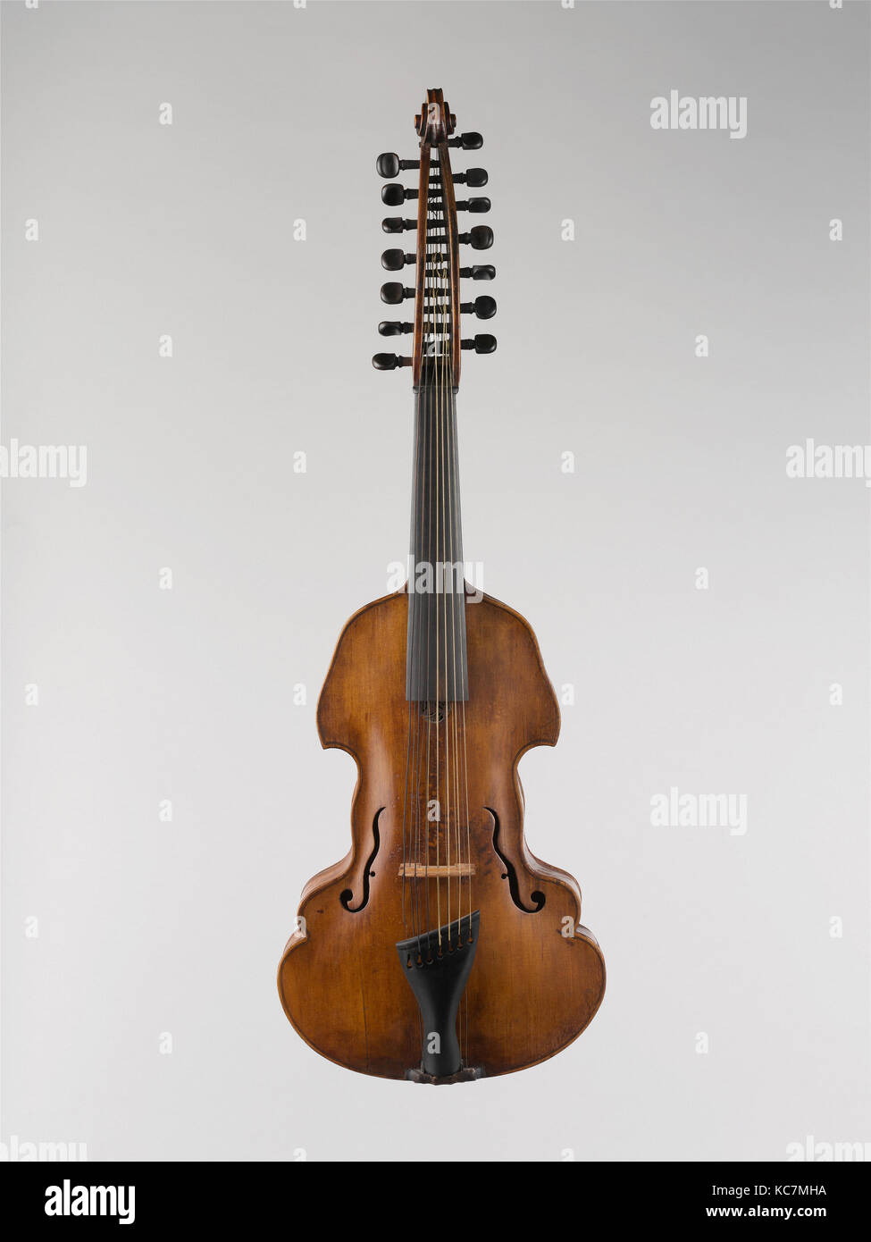 Viola d'Amore, 1739, Augsburg, Germany, German, Spruce, maple, L. 82.9 cm, Body L. 42.4 cm