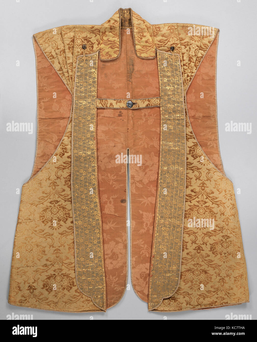 Surcoat (Jinbaori), Edo period (1615–1868), 17th century, Japan, Body: China, for the European market, late 16th–17th century Stock Photo