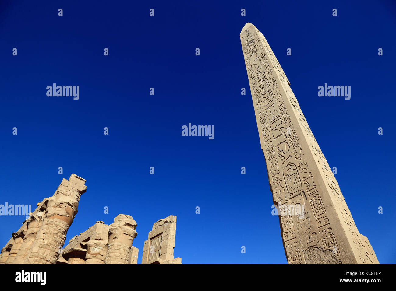 Obelisken Thutmosis I.  und Hatschepsut, Luxor, Karnak Temple, obelisk, part of the temple complex at Karnak, Upper Egypt Stock Photo