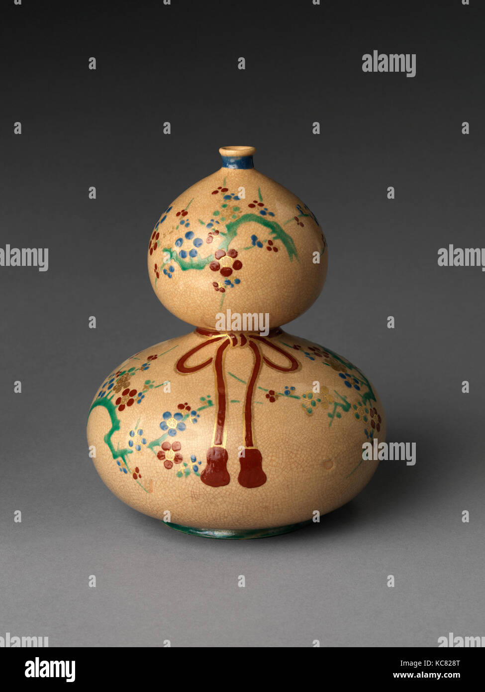 Gourd-Shaped Sake Bottle (Tokkuri), Edo period (1615–1868), ca
