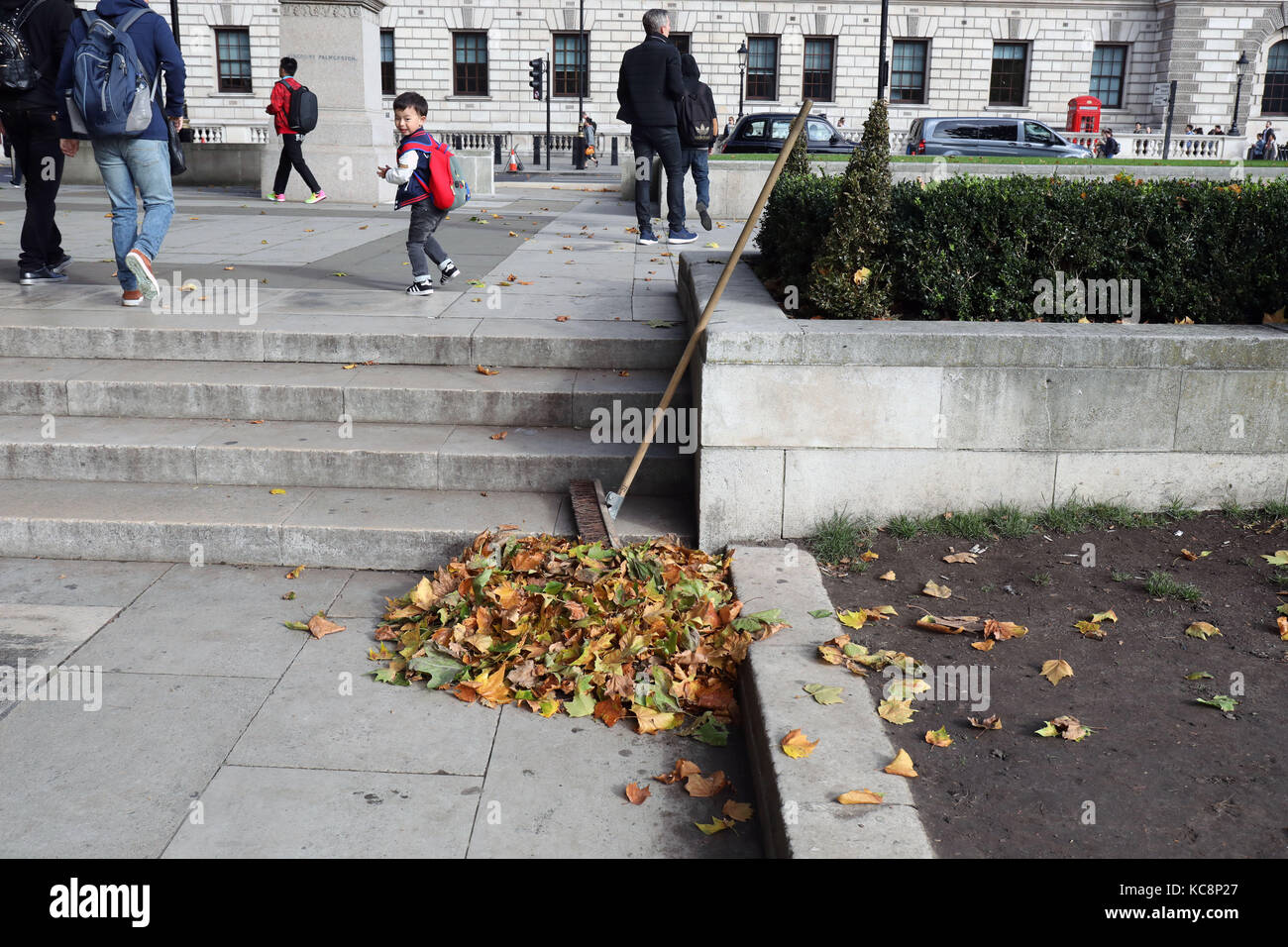 Pic shows: Pile of leaves having been swept up at the start of autumn in Parliament Square     Pic by Gavin Rodgers/Pixel 8000 Ltd Stock Photo
