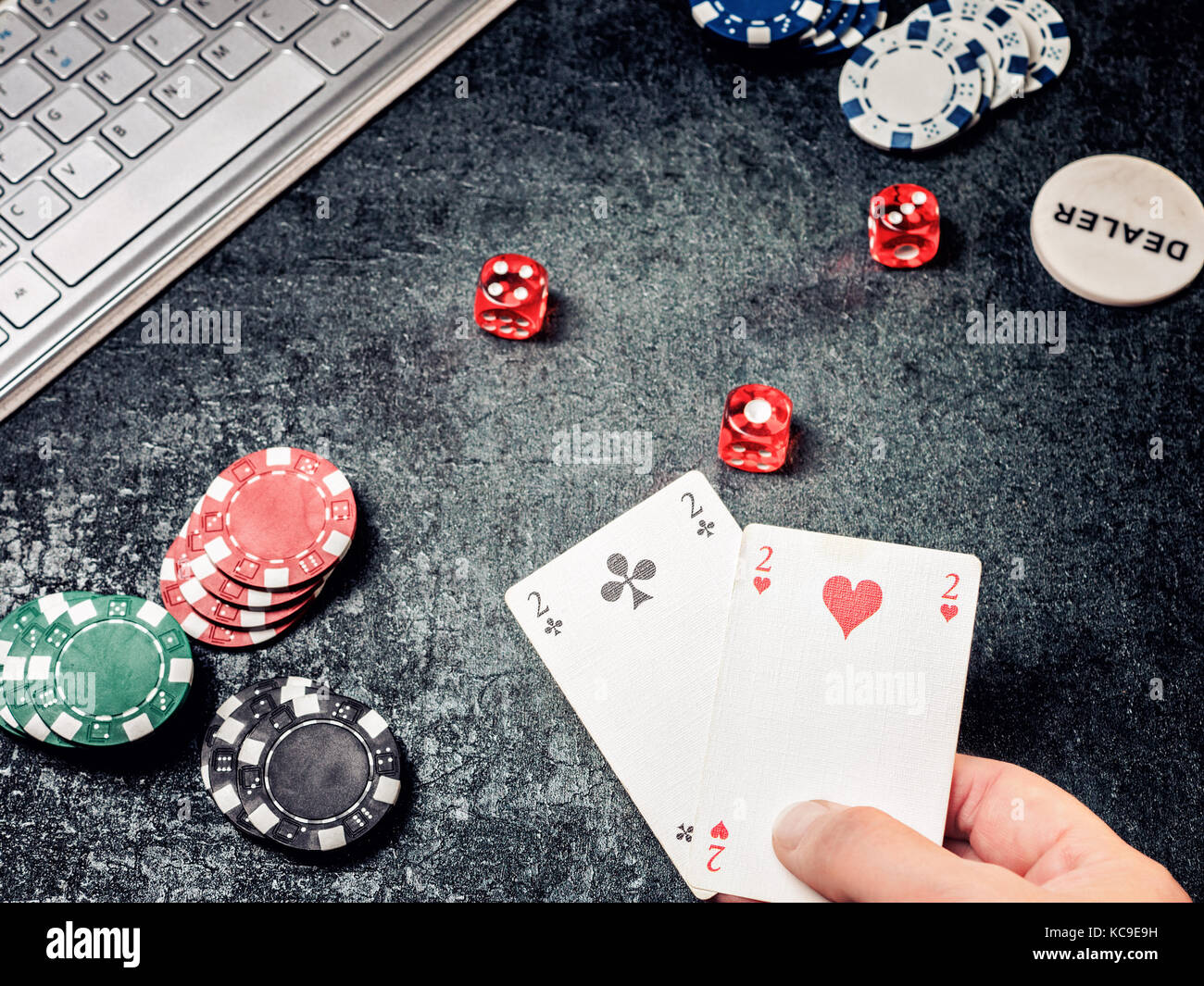 Poker Dice - Poker com Dados - Entretenimento