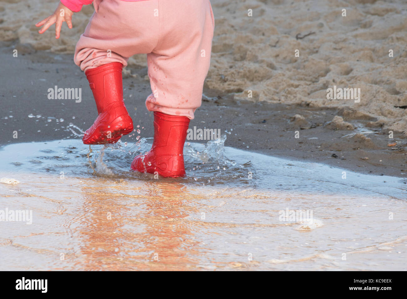 Sea water outlet boots