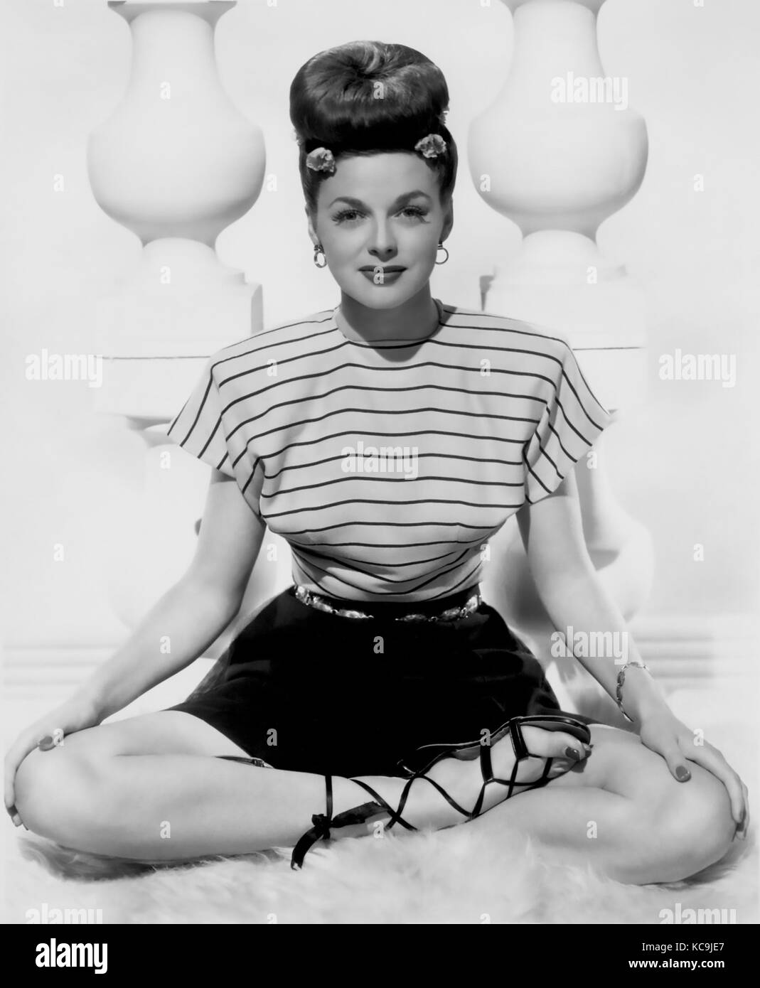 MARGUERITE CHAPMAN (1918-1999) American film actress about 1942 Stock Photo