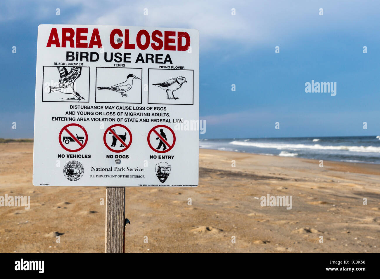 Avon, Outer Banks, North Carolina, USA.  Bird Sanctuary Sign, Cape Hatteras National Seashore. Stock Photo
