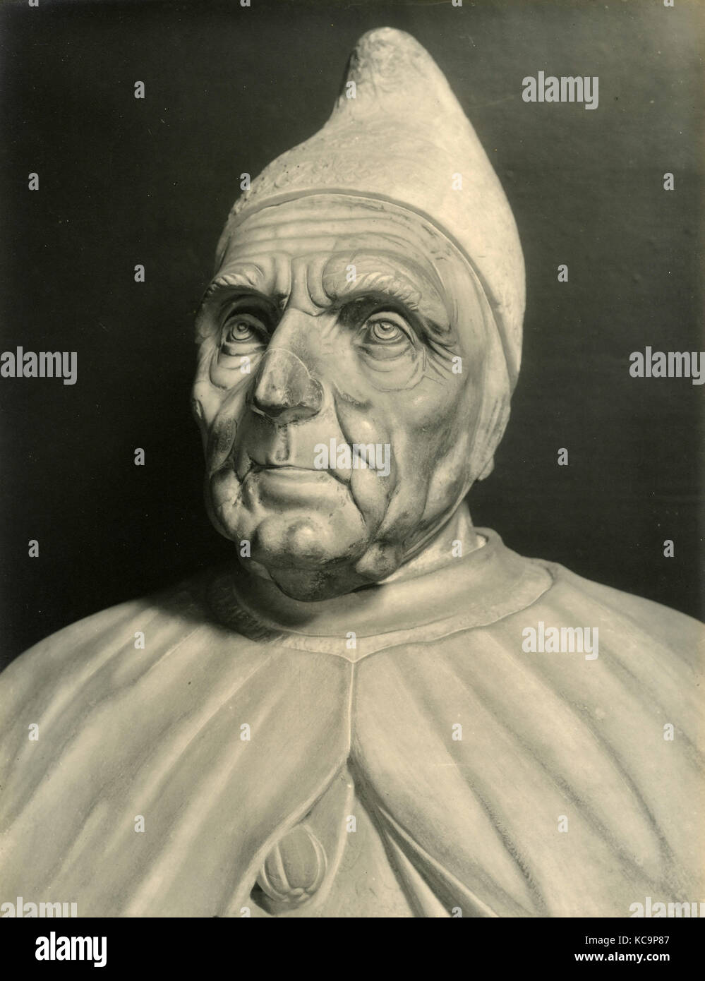 Portrait of Doge Francesco Foscari, marble head by Bartolomeo Bon Stock Photo