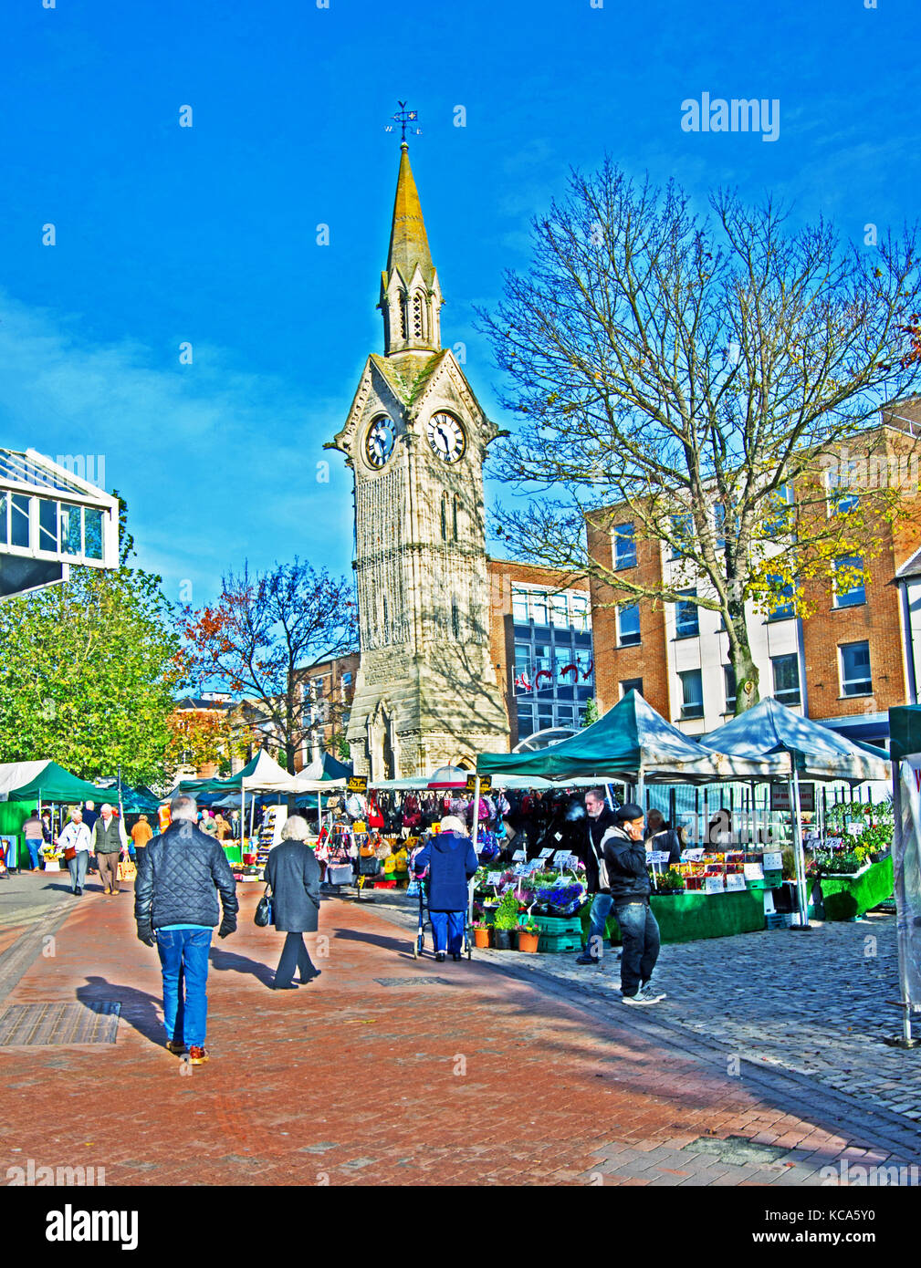 aylesbury-buckinghamshire-clock-tower-market-square-stock-photo-alamy