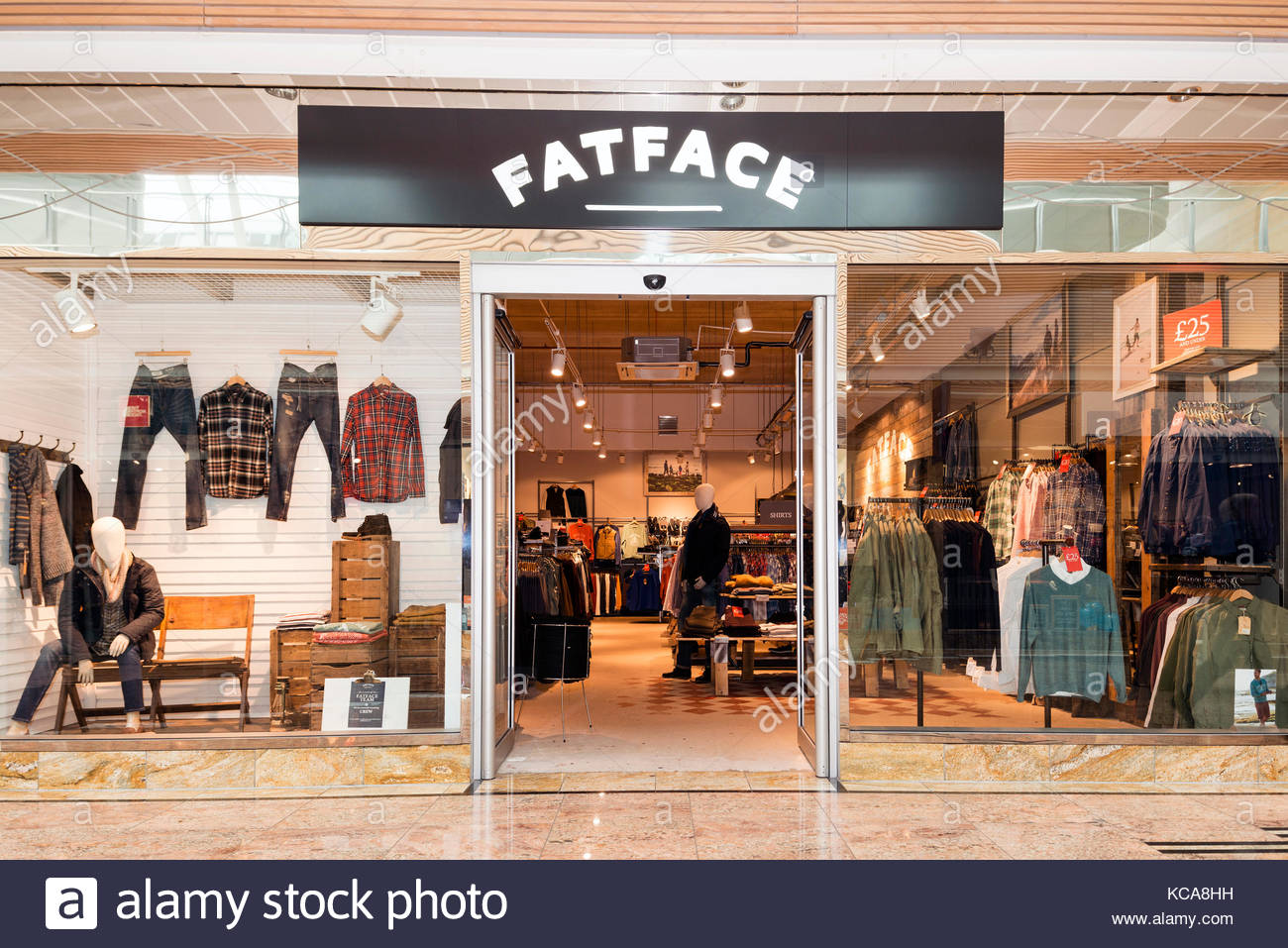 Fatface Store Shop Uk Stock Photos & Fatface Store Shop Uk Stock Images