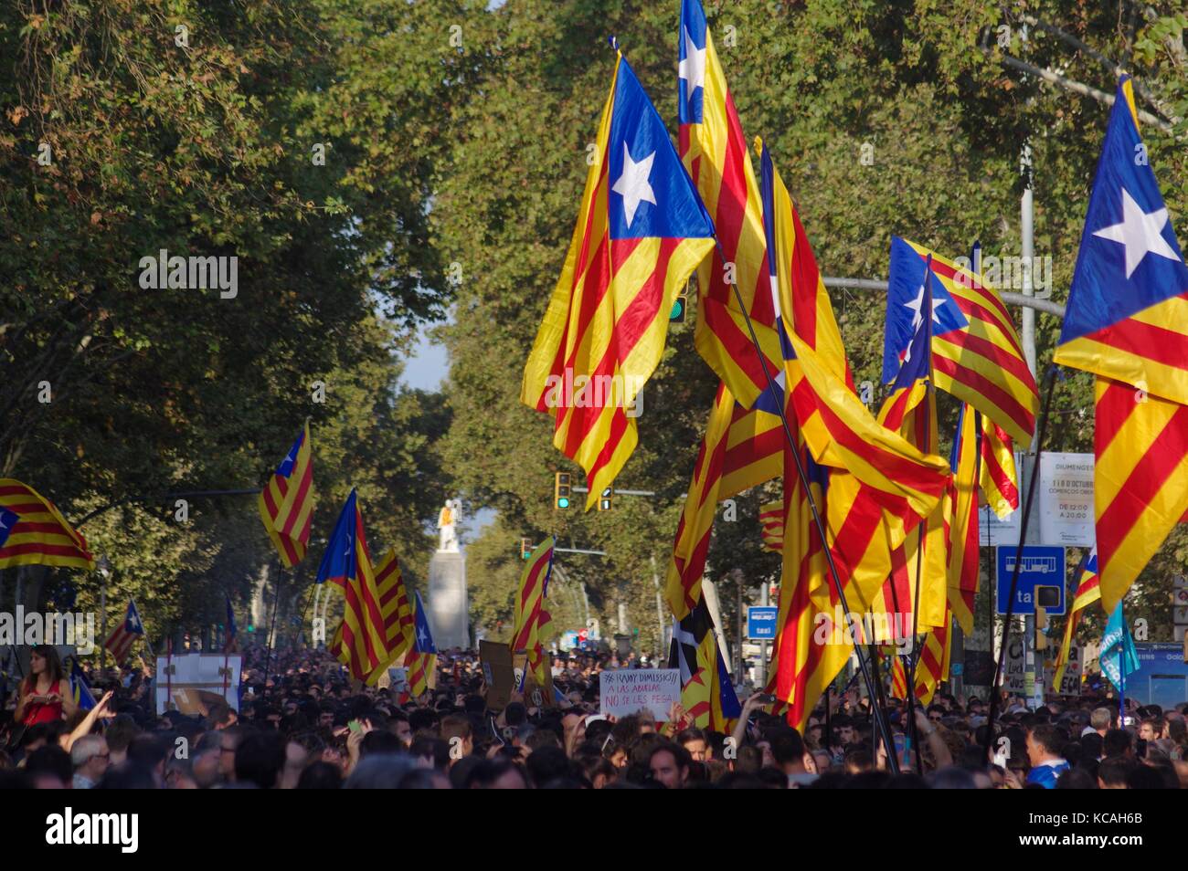 3rd Oct 2017 Demonstrations in Catalunya against police violence at the referendum of 1st Oct 2017 Stock Photo