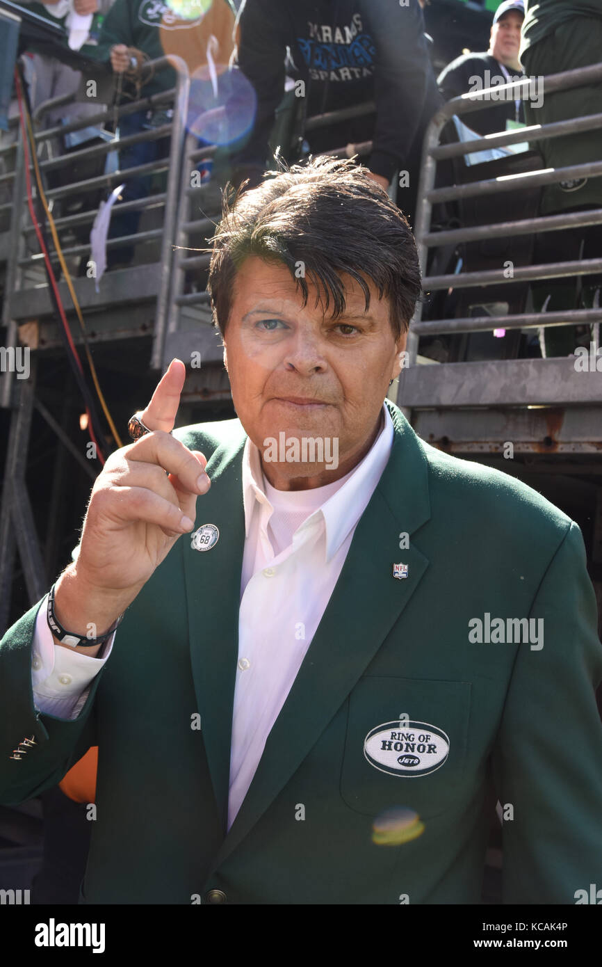 New York, New York, USA. 1st Oct, 2017. MARK GASTINEAU at the New York Jets vs Jacksonville Jaguars game at Met Life Stadium in East Rutherford New Jersey. Credit: Jeffrey Geller/ZUMA Wire/ZUMAPRESS.com/Alamy Live News Stock Photo