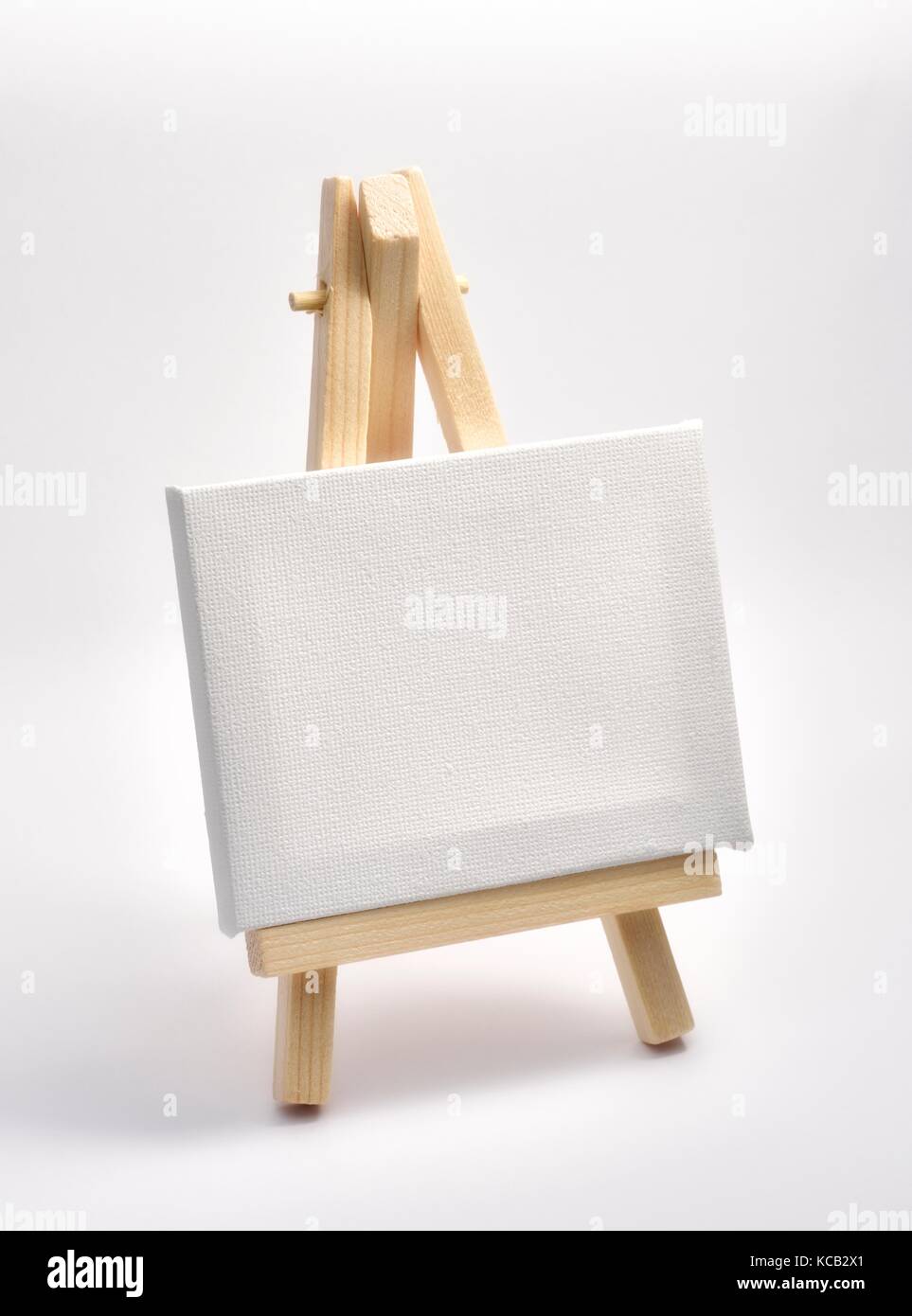 Blank Canvass Painting Easel Stock Photo Alamy