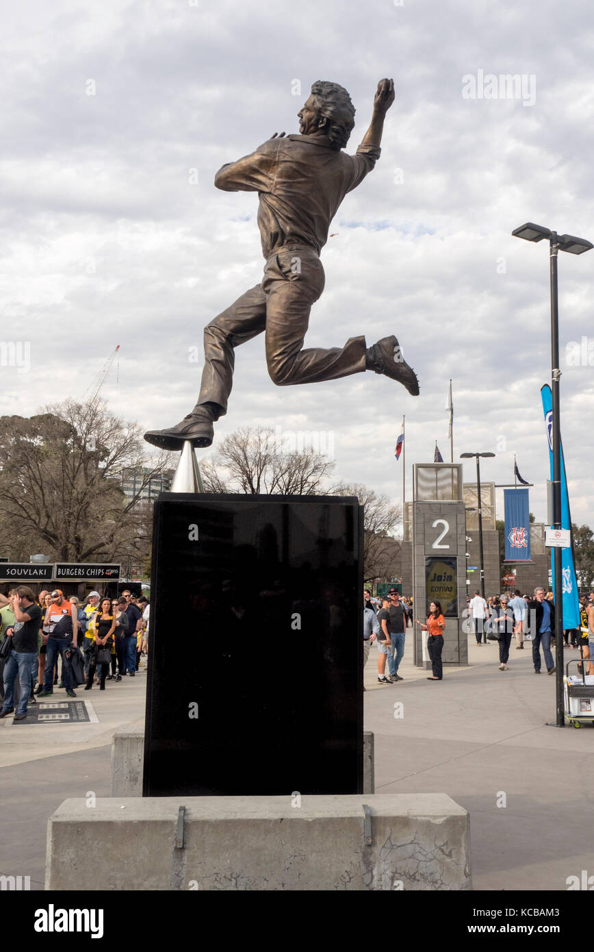 Bronze statue of Dennis Lillee outside of the MCG, Melbourne Cricket Ground, Victoria, Australia. Stock Photo