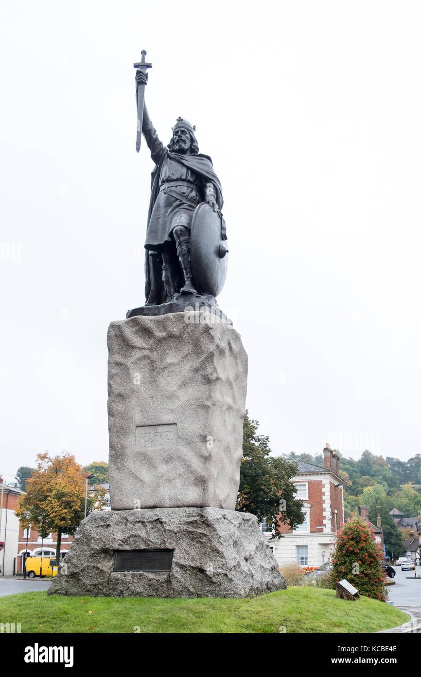 Hamo Thornycroft's imposing bronze statue of Winchester's most significant royal visitor. King Arthur Stock Photo