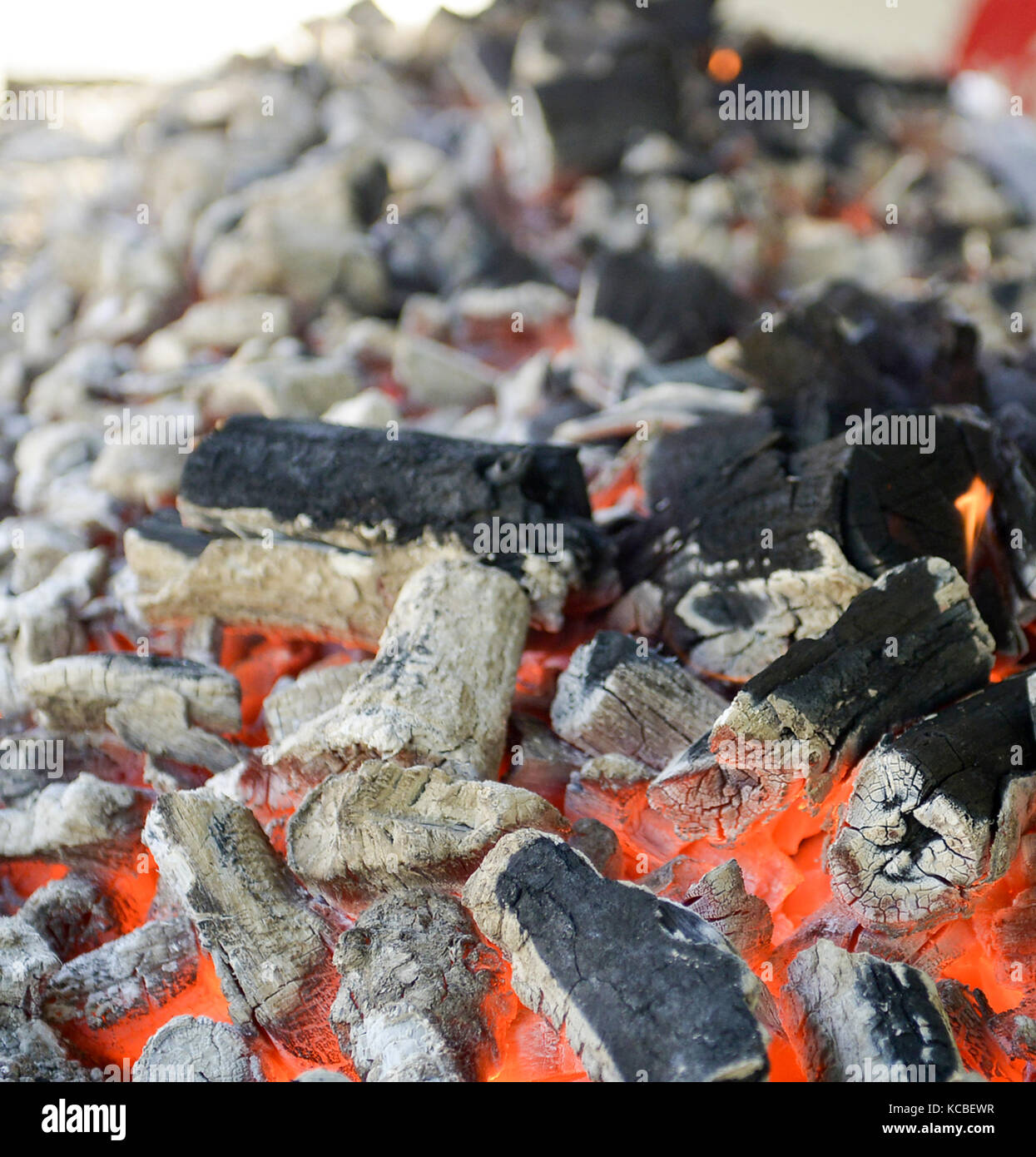 Charcoal briquettes hires stock photography and images Alamy