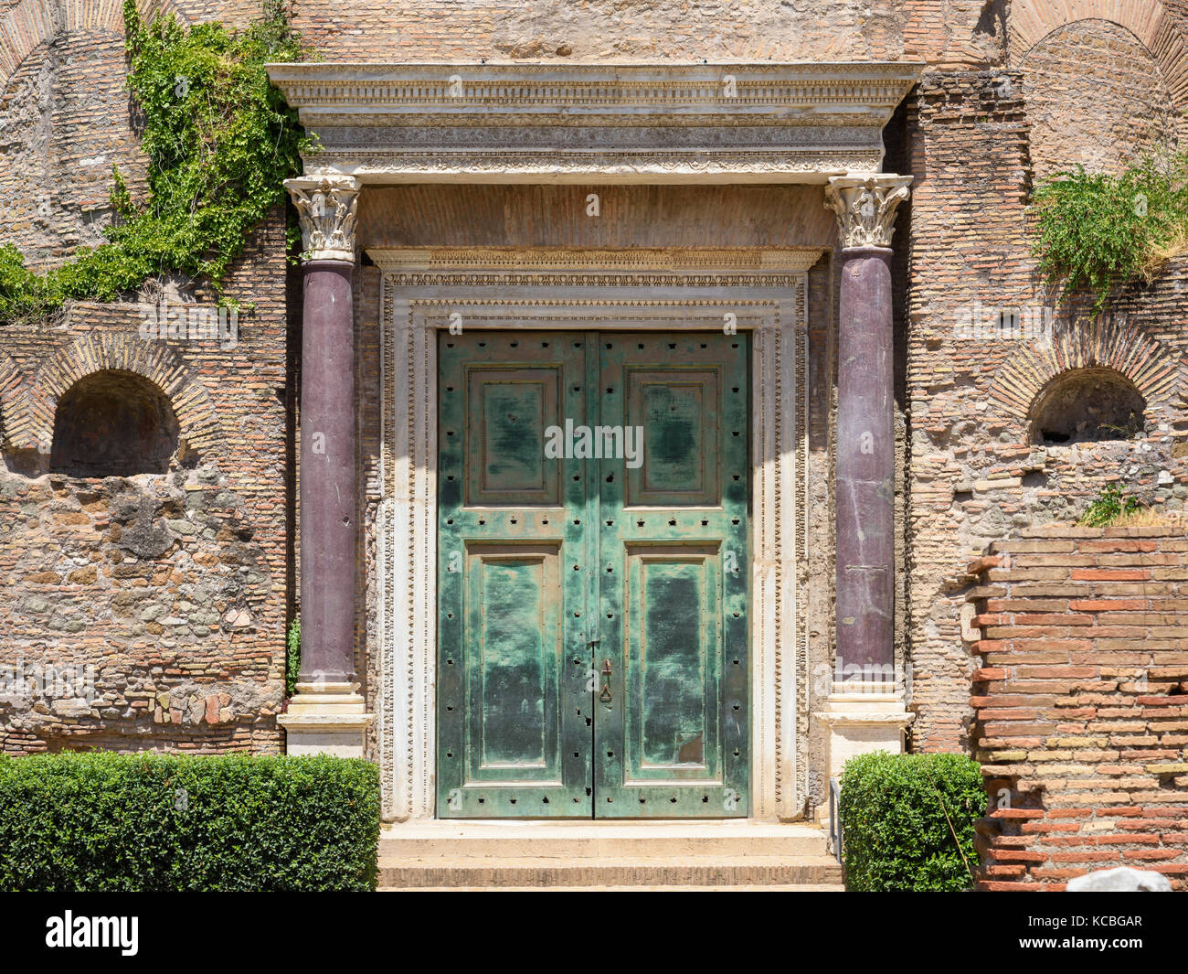 Temple romulus bronze door roman hires stock photography and images