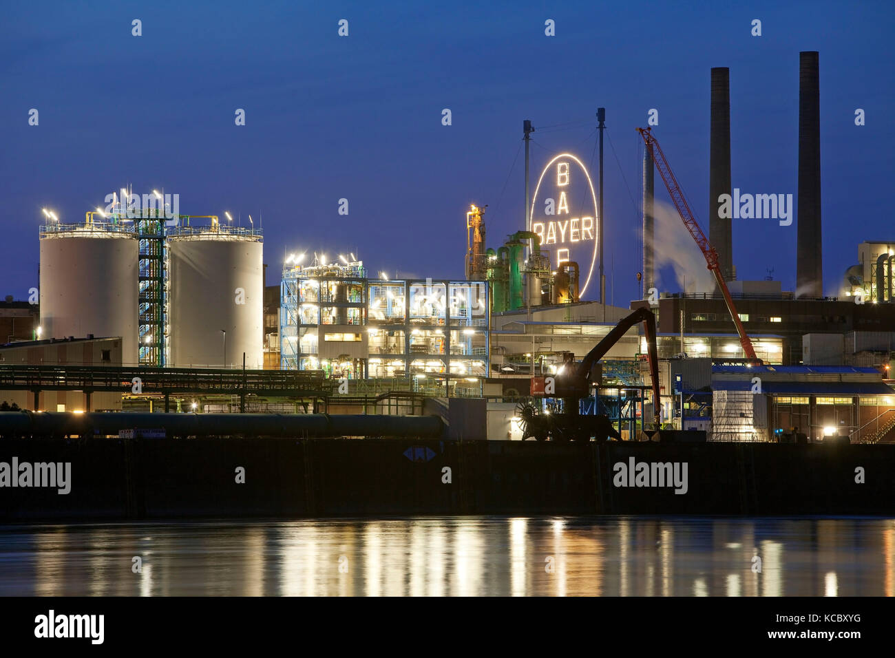 Bayer AG, Chemiewerk on the Rhine, blue hour, Leverkusen, North Rhine